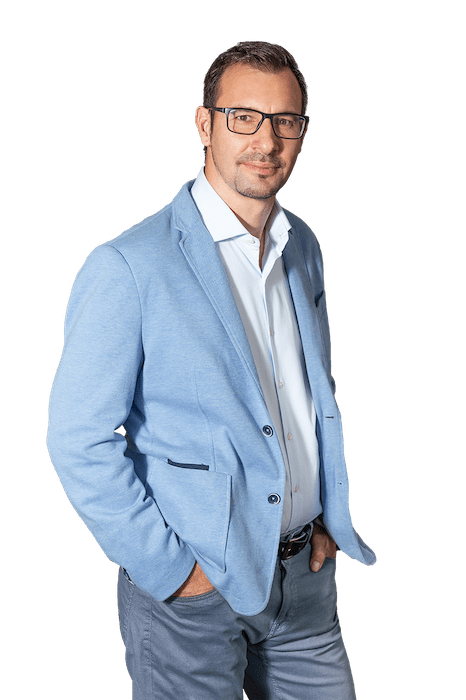 ZOLTAN-SZABO_small-1